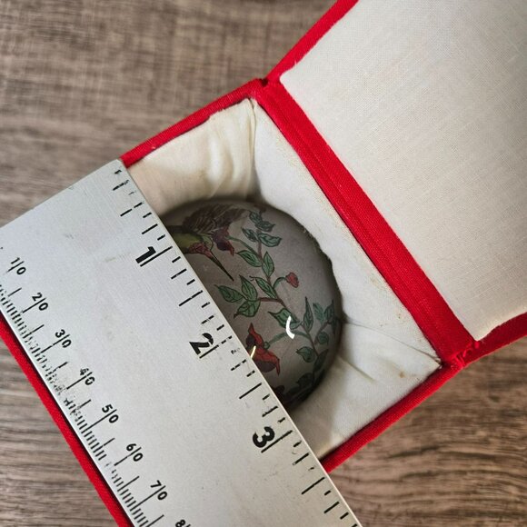 Vintage 1990 Bill Yee Inside Painted Glass Floral Hummingbird Ornament - Picture 9 of 10